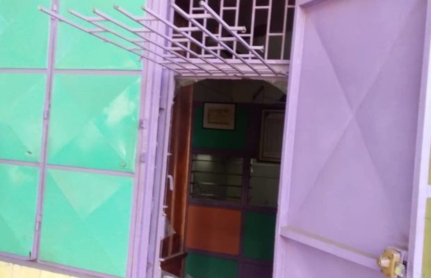 Braquage : Les incroyables images du casse de la bijouterie-joaillerie Ngalam Braquage : Les incroyables images du casse de la bijouterie-joaillerie Ngalam