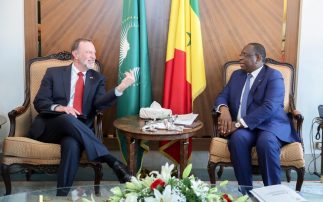 Audiences: Macky Sall reçoit le « Monsieur Afrique » de Donald Trump... Audiences: Macky Sall reçoit le « Monsieur Afrique » de Donald Trump...