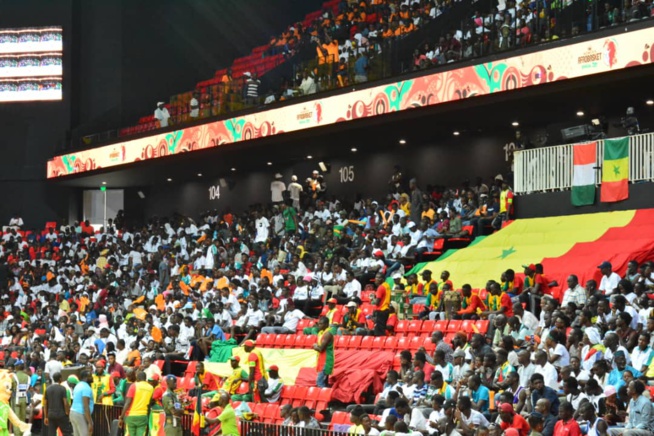 MACKY SALL AU DAKAR ARENA POUR LA CÉRÉMONIE D’OUVERTURE ET LE PREMIER MATCH DES LIONNES MACKY SALL AU DAKAR ARENA POUR LA CÉRÉMONIE D’OUVERTURE ET LE PREMIER MATCH DES LIONNES