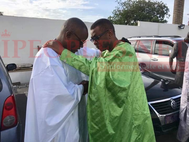Prière Eid el Fitre Massalikoul Djinane, le ministre conseiller Youssou Ndour et le ministre du sport Matar Ba