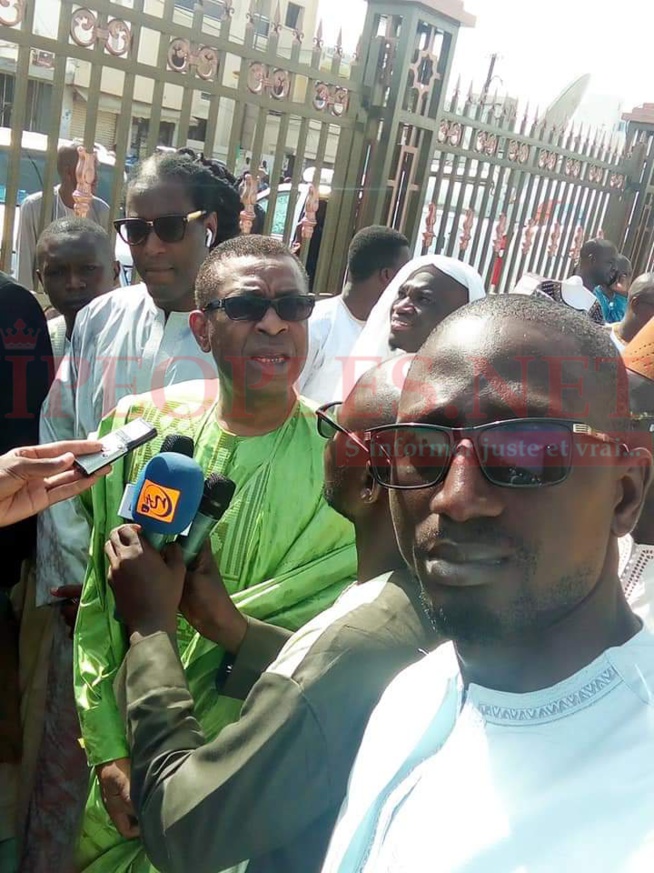 Prière Eid el Fitre Massalikoul Djinane, le ministre conseiller Youssou Ndour et le ministre du sport Matar Ba