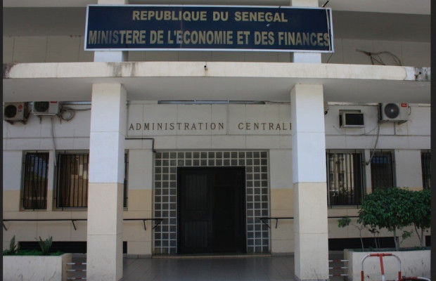 Les finances publiques sénégalaises ont mobilisé 1.240 milliards de francs CFA à la fin de juin dernier Les finances publiques sénégalaises ont mobilisé 1.240 milliards de francs CFA à la fin de juin dernier