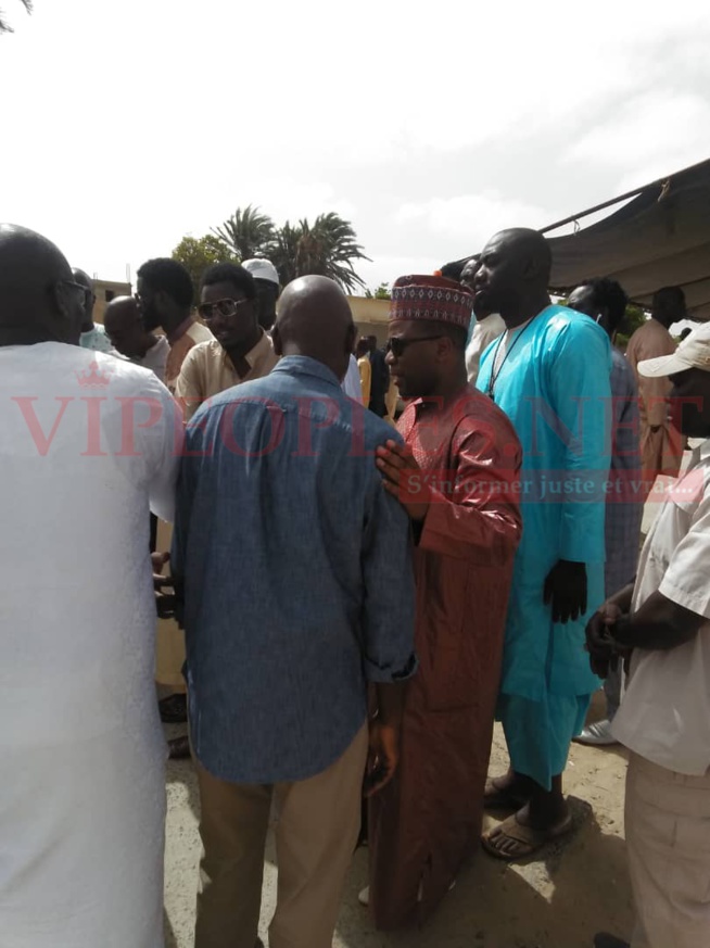 Waly Seck à St Louis pour accompagner le chanteur Zoula dans son dernier demeure