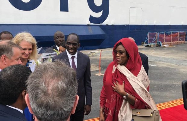 Arrivé du BATEAU-HÔPITAL AFRICA MERCY: Marième Faye Sall AU PORT DE DAKAR Arrivé du BATEAU-HÔPITAL AFRICA MERCY: Marième Faye Sall AU PORT DE DAKAR