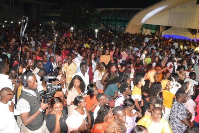 PLACE DU SOUVENIR: Les images de la soirée tabaski de Youssou Ndour avec ses fans.