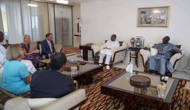 Le Président Macky Sall a reçu, ce jeudi, les responsables de L’ONG Mercy Ships. PLUS DE 3000 SÉNÉGALAIS SERONT SOIGNÉS GRATUITEMENT Le Président Macky Sall a reçu, ce jeudi, les responsables de L’ONG Mercy Ships. PLUS DE 3000 SÉNÉGALAIS SERONT SOIGNÉS GRATUITEMENT