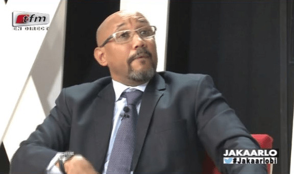 Affaire Commissaire Sangaré – Charles Faye pointe là où ça fait mal : « TetaVax se vend sans ordonnance,La vérité est que la carrière d’un excellent commissaire est en jeu » Affaire Commissaire Sangaré – Charles Faye pointe là où ça fait mal : « TetaVax se vend sans ordonnance,La vérité est que la carrière d’un excellent commissaire est en jeu »
