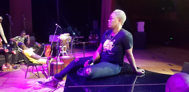 GRAND THEATRE: Titi en mode balace à quelques heures avant le grand spectacles. GRAND THEATRE: Titi en mode balace à quelques heures avant le grand spectacles.