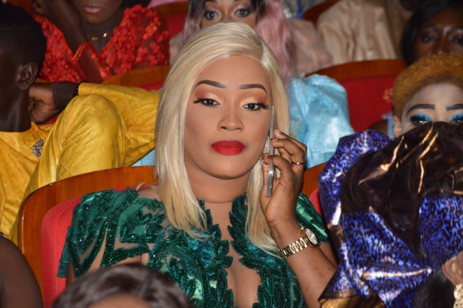 GUICHET FERMÉ: Les premières images du grand spectacle de la lionne, Titi au grand theatre. GUICHET FERMÉ: Les premières images du grand spectacle de la lionne, Titi au grand theatre.