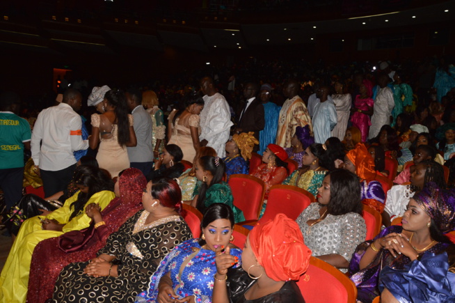 GUICHET FERMÉ: Les premières images du grand spectacle de la lionne, Titi au grand theatre. GUICHET FERMÉ: Les premières images du grand spectacle de la lionne, Titi au grand theatre.
