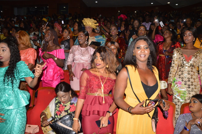 GUICHET FERMÉ: Les premières images du grand spectacle de la lionne, Titi au grand theatre. GUICHET FERMÉ: Les premières images du grand spectacle de la lionne, Titi au grand theatre.
