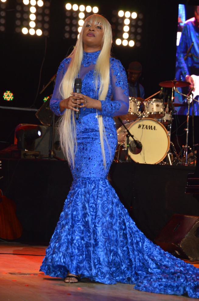 VIDÉO JAMAIS 2 SANS 3: Regardez ce que TITI ,la lionne de la musique a fait au grand theatre. VIDÉO JAMAIS 2 SANS 3: Regardez ce que TITI ,la lionne de la musique a fait au grand theatre.