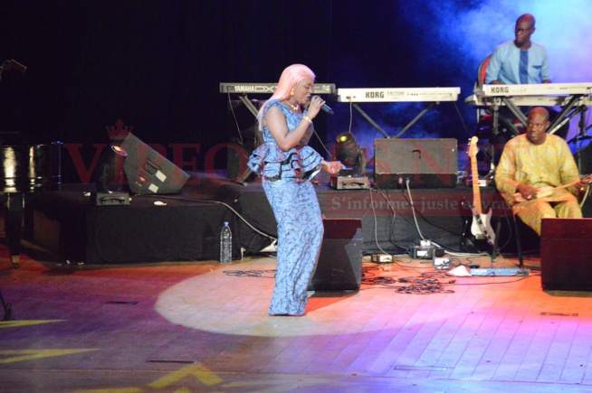 PHOTOS SANGNE SÉ GRAND THEATRE: TITI, la lionne de la musique remporte le palme d'or.