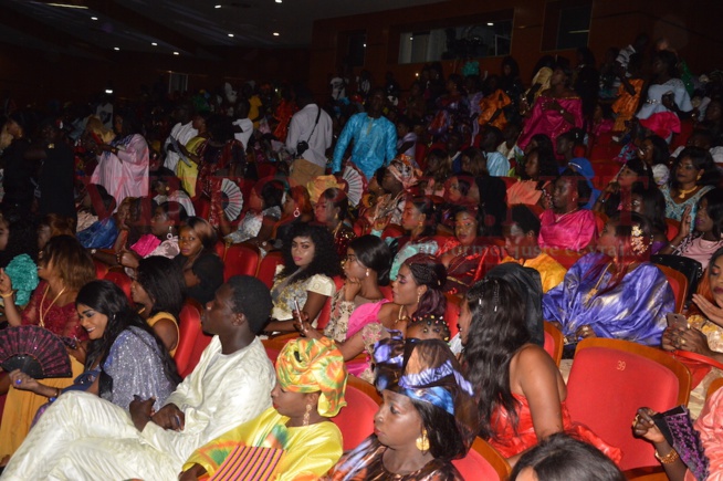 153 IMAGES: Quand c'est Titi affronte le grand theatre,la réussite sonne sans bruit ni buzz. 153 IMAGES: Quand c'est Titi affronte le grand theatre,la réussite sonne sans bruit ni buzz.