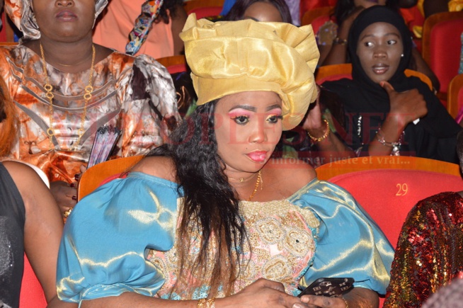 153 IMAGES: Quand c'est Titi affronte le grand theatre,la réussite sonne sans bruit ni buzz. 153 IMAGES: Quand c'est Titi affronte le grand theatre,la réussite sonne sans bruit ni buzz.