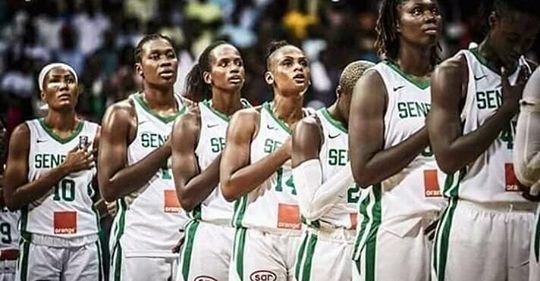 Afrobasket: Le président offre 10 millions à chaque membre de la fédération