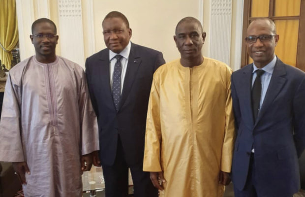 Une délégation de Macky Sall à Paris pour honorer la mémoire de Jacques Diouf. Une délégation de Macky Sall à Paris pour honorer la mémoire de Jacques Diouf.