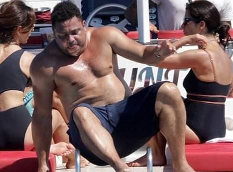 Vacances : Ronaldo au ventre rond…