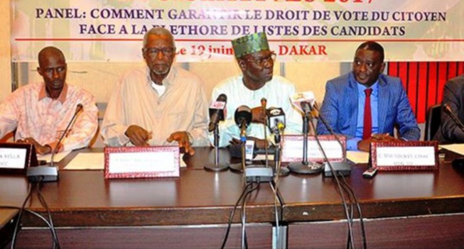 Société civile : Un recueil de contribution citoyenne expose les limites du parrainage Société civile : Un recueil de contribution citoyenne expose les limites du parrainage