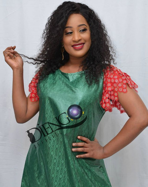 Esther Ndiaye alias Racky de la série » MDHM » rayonnante Sagnsé Sénégalaise à couper le souffle Esther Ndiaye alias Racky de la série » MDHM » rayonnante Sagnsé Sénégalaise à couper le souffle