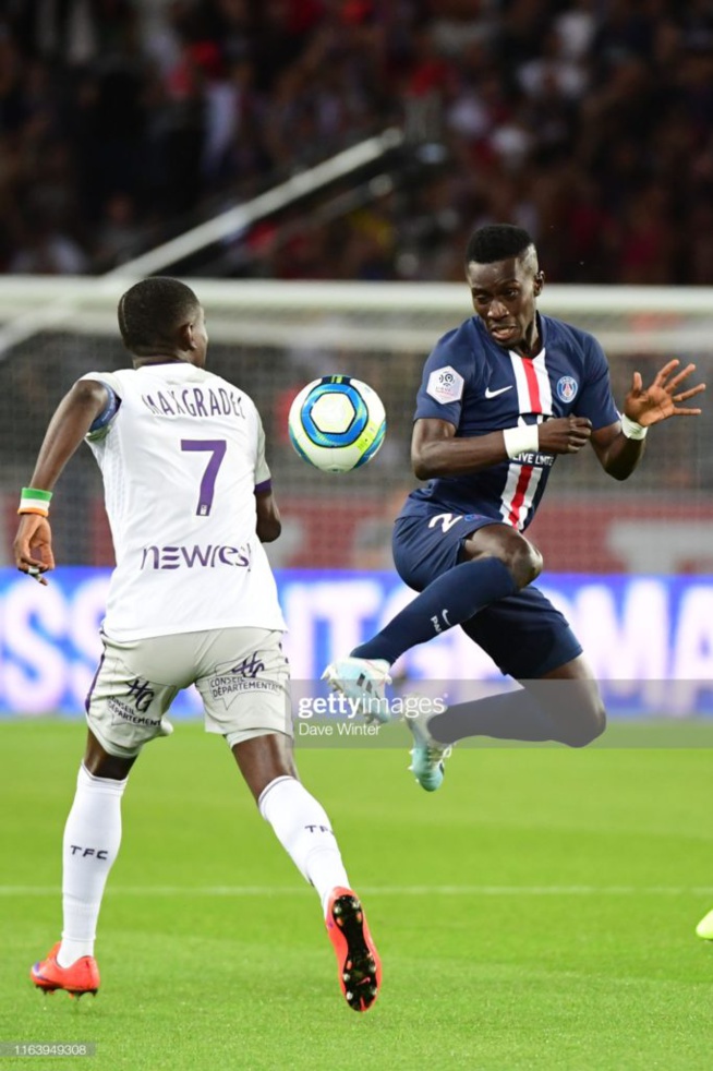 PSG vs Toulouse (4-0) : Premier test réussi pour Gana Gueye PSG vs Toulouse (4-0) : Premier test réussi pour Gana Gueye