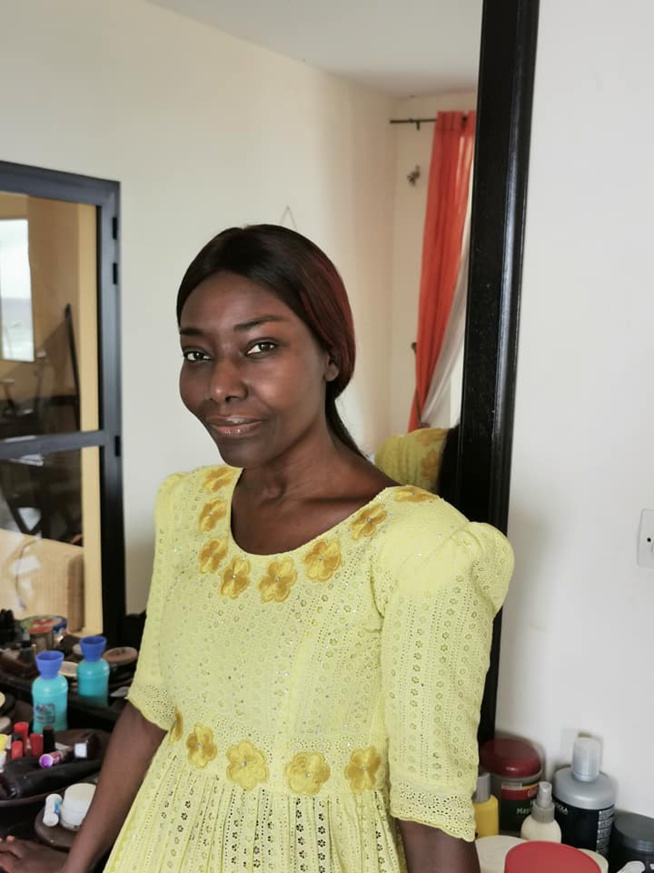 Coumba Gawlo Seck , pose sans maquillage et enflamme le web