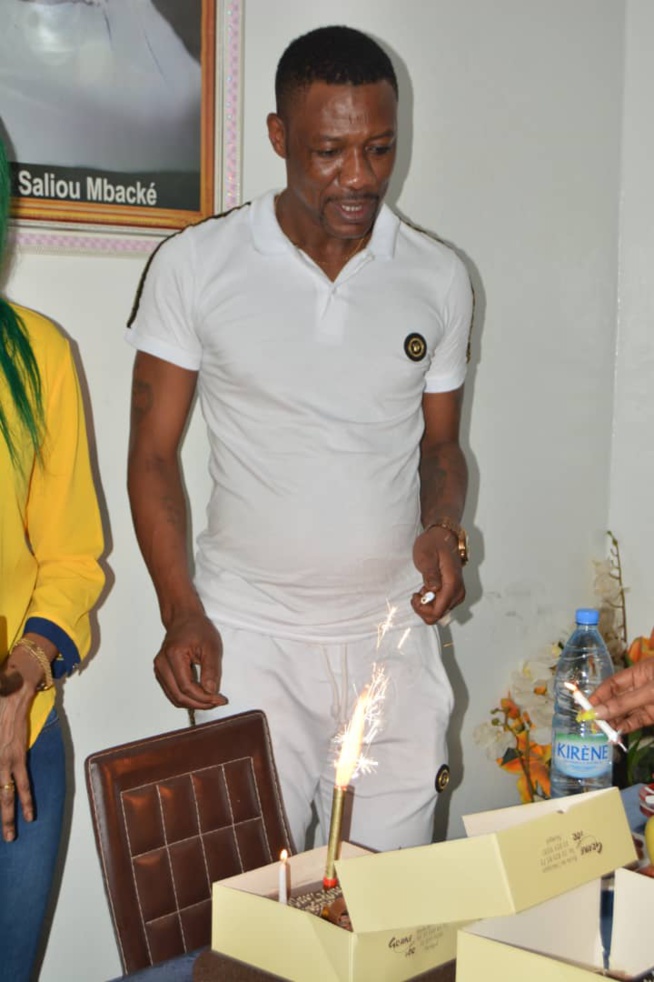 ANNIVERSAIRE TANGE TANDIAN PDG VIPEOPLES: Les artistes, animateurs et célébrités ANNIVERSAIRE TANGE TANDIAN PDG VIPEOPLES: Les artistes, animateurs et célébrités