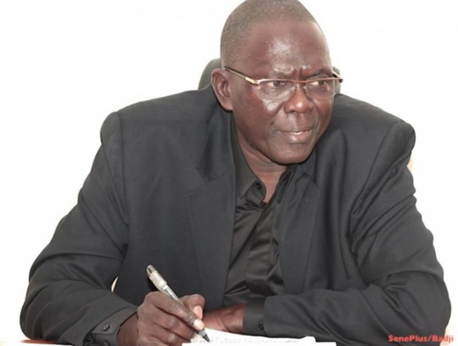 Moustapha Diakhaté juge "illégale et discriminatoire" l'interdiction des permis à papier Moustapha Diakhaté juge "illégale et discriminatoire" l'interdiction des permis à papier