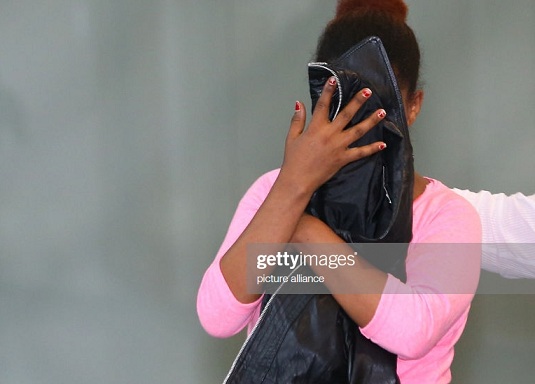 Thiaroye : Sa fille adoptive de 13 ans l’accuse d’être l‘auteur de sa grossesse Thiaroye : Sa fille adoptive de 13 ans l’accuse d’être l‘auteur de sa grossesse