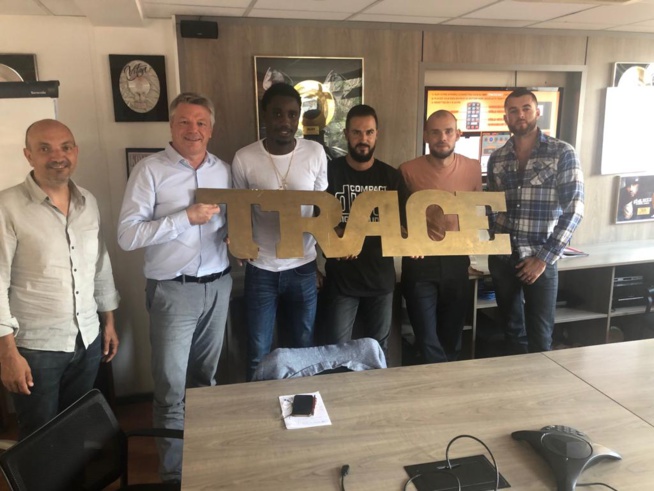 Waly Seck en compagnie du PDG de TRACE TV à Paris.