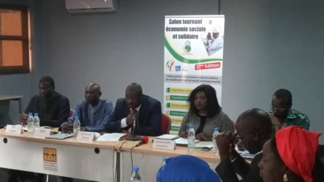 Salon Tournant Economie Sociale et Solidaire - "Il y a déjà une grande satisfaction sur l’avancement des travaux..." (Conseiller technique de Madame le Ministre Zahra Iyane Thiam) Salon Tournant Economie Sociale et Solidaire - "Il y a déjà une grande satisfaction sur l’avancement des travaux..." (Conseiller technique de Madame le Ministre Zahra Iyane Thiam)