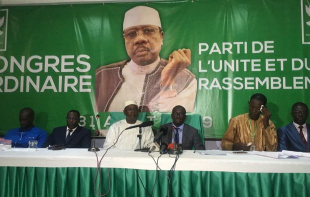 Guerre au PUR : Son poste supprimé, le Pr Issa Sall réagit ! Guerre au PUR : Son poste supprimé, le Pr Issa Sall réagit !