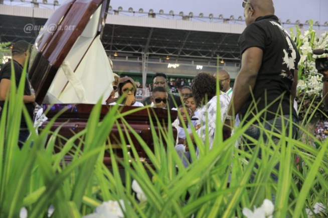 DJ Arafat : 10 photos inédites de sa famille que vous n’avez pas vues