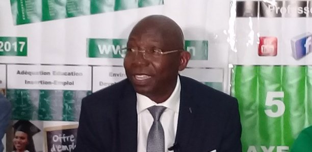 Congrès du Pur: Pr. Issa Sall éjecté, conteste Congrès du Pur: Pr. Issa Sall éjecté, conteste