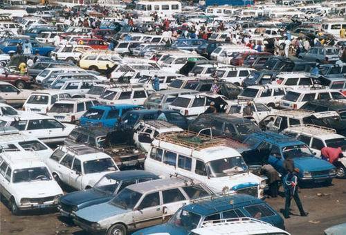 Retrait des véhicules « 7 places » : Les chauffeurs exigent des mesures d’accompagnement Retrait des véhicules « 7 places » : Les chauffeurs exigent des mesures d’accompagnement