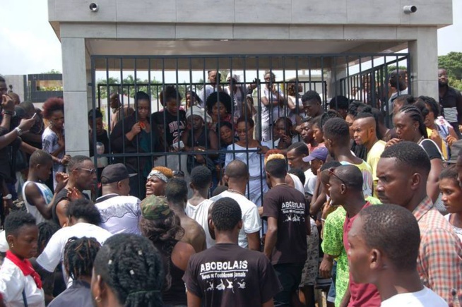 Côte d’Ivoire : Il y a 2 ans, le corps de DJ Abobolais avait aussi été déterré comme DJ Arafat Côte d’Ivoire : Il y a 2 ans, le corps de DJ Abobolais avait aussi été déterré comme DJ Arafat