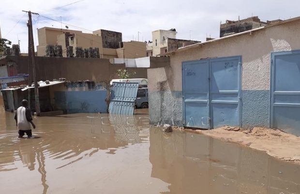 Pikine : L’hôpital Dominique envahi par les eaux Pikine : L’hôpital Dominique envahi par les eaux