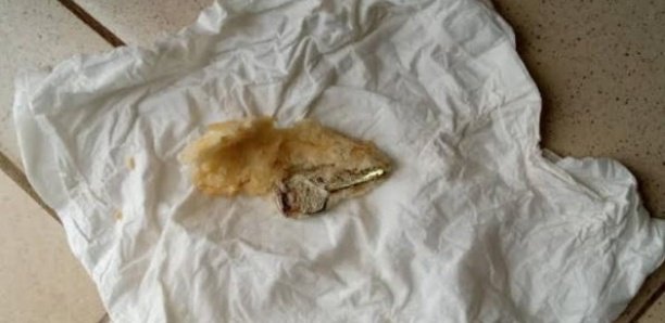 Insolite à Rufisque : Il achète du pain et trouve une clé de robinet dans la baguette