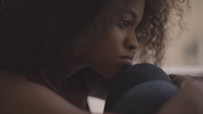 Mbour – Un vieux français transforme sa femme sénégalaise en esclave s…