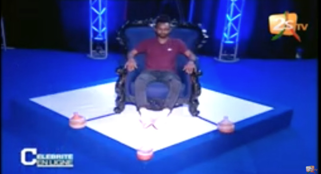 CÉLÉBRITÉ EN LIGNE: Elzo Jamdong fait des révélations sur Dip, Omzo Dollar, Ouzin Keita, son cursus, le Front France dégage. CÉLÉBRITÉ EN LIGNE: Elzo Jamdong fait des révélations sur Dip, Omzo Dollar, Ouzin Keita, son cursus, le Front France dégage.