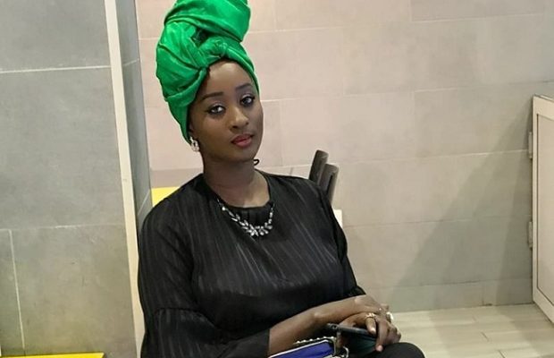 Admirez le Sagnsé à couper le souffle de Nafi l’épouse de MOMO Admirez le Sagnsé à couper le souffle de Nafi l’épouse de MOMO