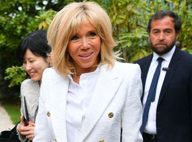 "Balance ton miso”: Des célébrités françaises apportent leur soutien à Brigitte Macron "Balance ton miso”: Des célébrités françaises apportent leur soutien à Brigitte Macron