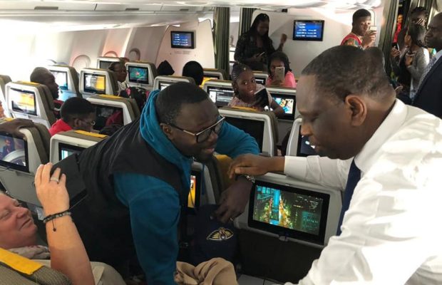 MACKY SALL À BRAZZAVILLE POUR LE FORUM « INVESTIR EN AFRIQUE’’ MACKY SALL À BRAZZAVILLE POUR LE FORUM « INVESTIR EN AFRIQUE’’