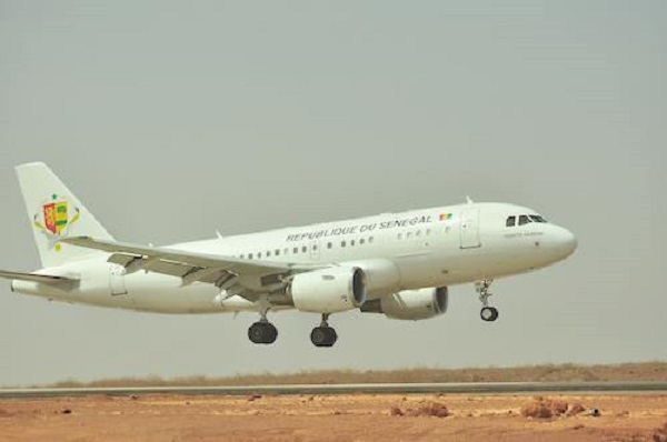 Mise à l’arrêt de l’avion présidentiel Mise à l’arrêt de l’avion présidentiel