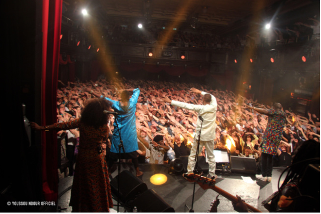 Salle comble à Zurich, Youssou Ndour met le feu encore . Salle comble à Zurich, Youssou Ndour met le feu encore .