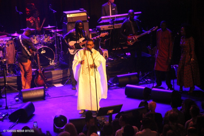 Salle comble à Zurich, Youssou Ndour met le feu encore .