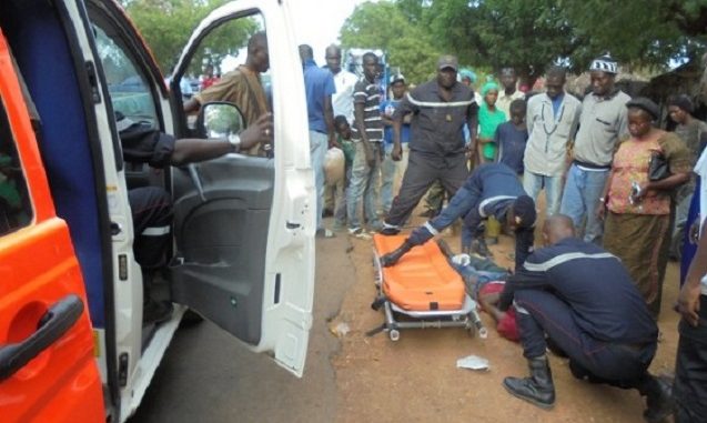Urgent-Accident : un bus Tata tue un motocycliste à Diameguène