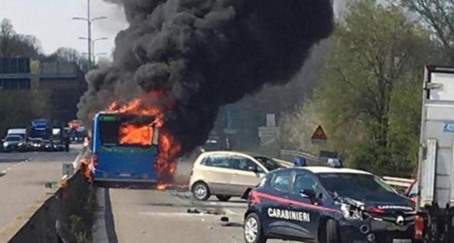Bus incendié à Milan: Le procès d'Ousseynou Sy renvoyé