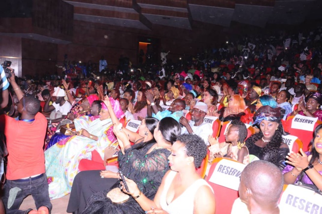 Guichet fermé au grand theatre: Pama Dieng honore sa promesse enver son public. REGARDEZ LES 100 IMAGES. Guichet fermé au grand theatre: Pama Dieng honore sa promesse enver son public. REGARDEZ LES 100 IMAGES.