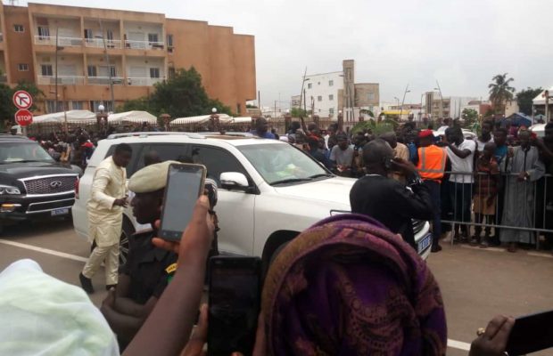 L’ARRIVÉE DE SERIGNE MOUNTAKHA MBACKÉ À DAKAR